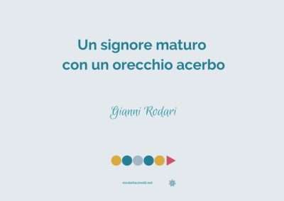 Un signore maturo con un orecchio acerbo
