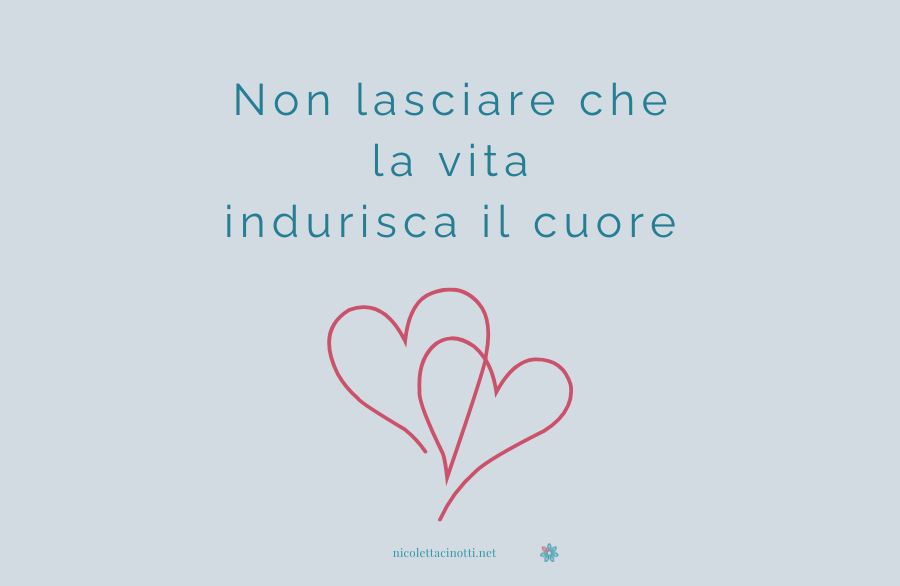 Lumino Elettrico Con Frase 'Il Pensiero Torna Sempre Dove Hai Lasciato Il Cuore' – Luce A Batterie, Prodotto In Italia, 11,5 Cm, Idea Regalo Romantica Per Lei